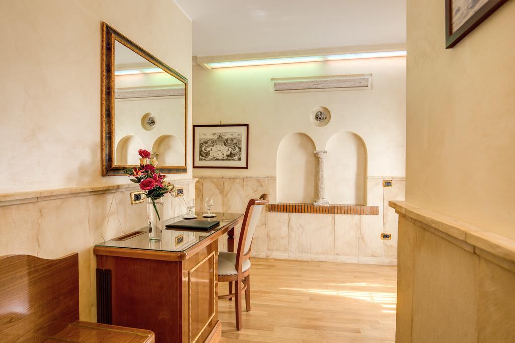 Pantheon Rooms ローマ 部屋 写真