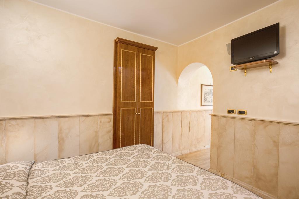 Pantheon Rooms ローマ エクステリア 写真